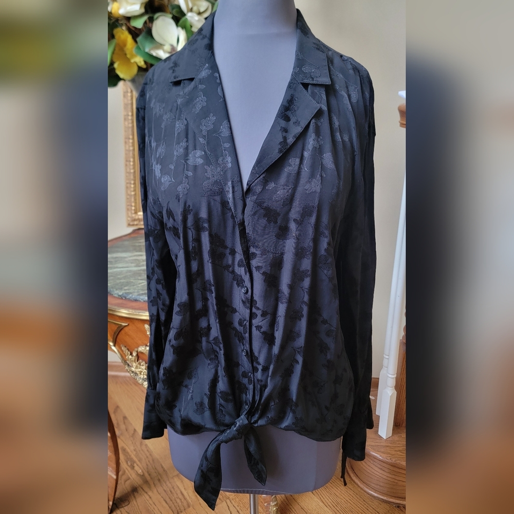 TREASURE & BOND BLACK SILKY WOMEN’S BUTTON DOWN BLOUSE TIE RUFFLE CUFFS XL